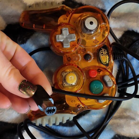 ❣️❣️*- HOSTPICK--*❣️❣️😊GameCube 1989 controller, excellent condition - Picture 4 of 4